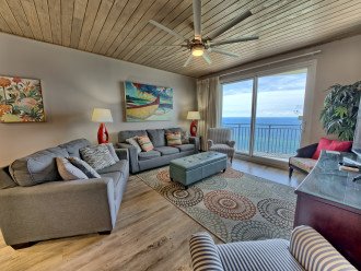 Living Area, Ocean View 2