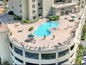 Aerial view of Tower 2 pool and hot tub