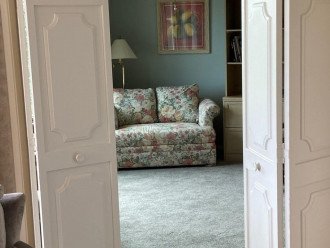 Folding Doors to close off Den-Guest Bedroom from Living Room, twin sleep sofa.