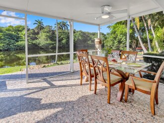 Waterfront / Steps to Beach / Heated Pool / Casablanca Key / Residence #18
