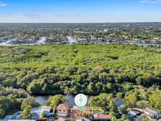 Waterfront / Steps to Beach / Heated Pool / Casablanca Key / Residence #43