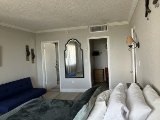 Directly on Beach in condo-hotel Resort City/Ocean View Ft. Lauderdale 2 bedroom #45