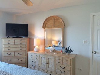 Master suite with HDTV and DVD - on suite full bath & large walk-in closet
