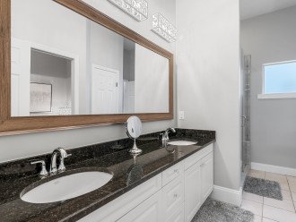 Master en suite bathroom, twin vanity and walk-in shower