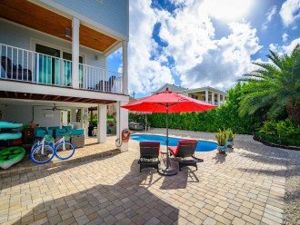 Canal Front, Tiki Hut w/TV, Private Pool, Beach! #9