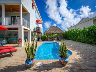 Canal Front, Tiki Hut w/TV, Private Pool, Beach! #8