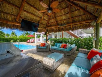 Canal Front, Tiki Hut w/TV, Private Pool, Beach! #3