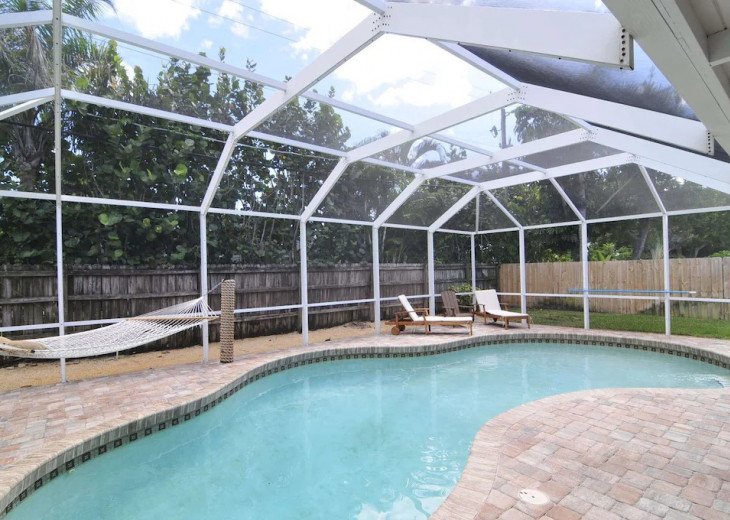 Paradise Beach-Recently remodeled three b/r home with heated pool near beach. #1