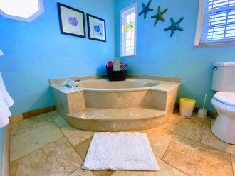 Fantastic garden style soaker bathtub