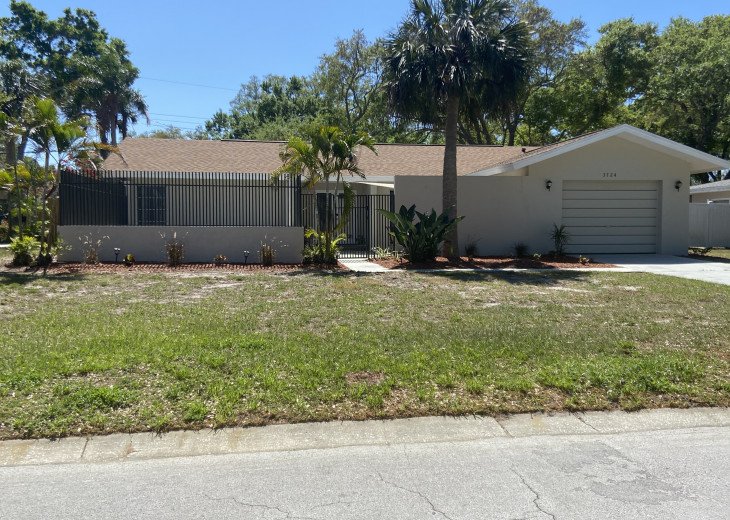 Harbor Heights Pet Friendly and close to Indian Rocks Beach #1