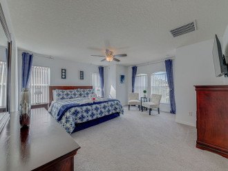 Master bedroom with King bed