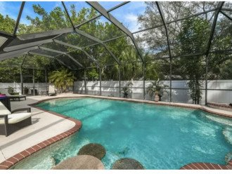 Fabulous pool home tucked away, near everything Sarasota offers and Siesta Key #2