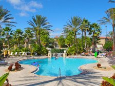3 BR Townhome-Regal Palms-Close to Pool