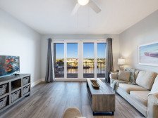 Serenity of PCB 2 Bed, 2 Bath: Sleeps 8 @ Laketown Wharf - Across from the