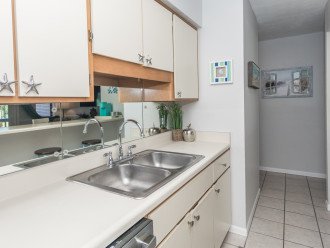 Fully working kitchen with all you need!