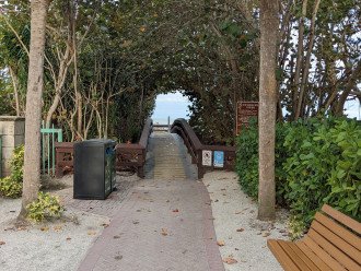 Marco Island updated 2 bdrm, Walk 2 the beach! #21