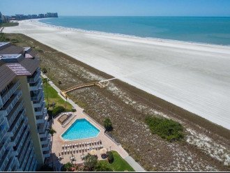 TRADEWINDS Premium Beach Location & Gulf View - 11th Floor Renovated Condo #3