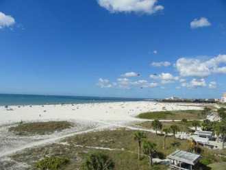 AMAZING 2 Bed 2 Bath CONDO - Private Beach - DISCOUNTED! Recently Renovated! #1