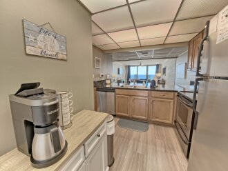 Edgewater Beach Resort Tower 2-604 - 1 Bedroom Deluxe - Clean! #9