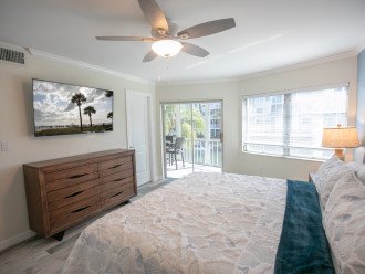 Master Bedroom and Exit to Lanai
