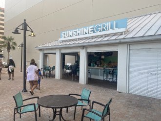 Sunshine Bar and Grill at the pool