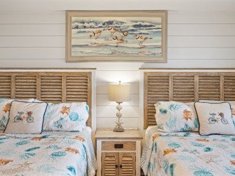 Shore Beats Workin 2 Bed, 2 Ba. Villa: Sleeps 8 @ Edgewater Resort: Across #1
