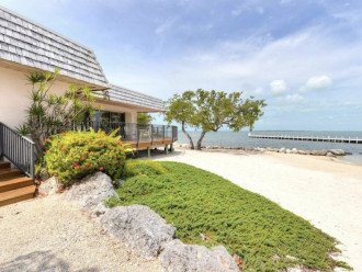 Renovated Ocean Front Property-2 Screened in patios w/ endless bay views & beach #49