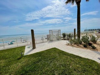 Beach access and showers - April 2024