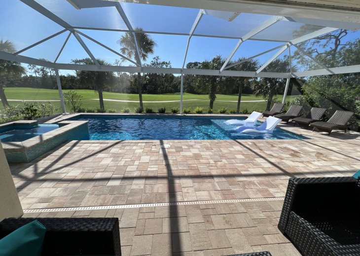 Beautiful new heated pool and spa with sun shelf on the golf course