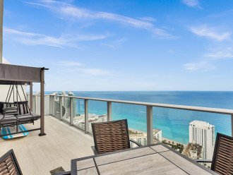5 Star Hollywood PENTHOUSE BREATHTAKING Ocean View Brand New 2BR BTH #1