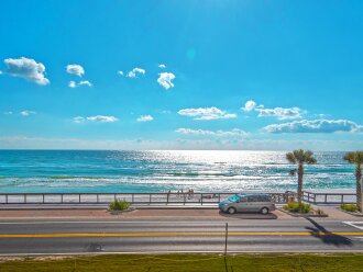 BEACHFRONT View @! Pool/Hotub/Gym + FREE VIP Perks #1