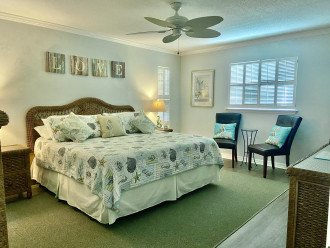 MASTER BEDROOM W/KING BED & SEATING