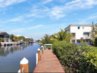 "Get Hooked" Waterfront Sombrero Beach 30 ft dock and private pool #26