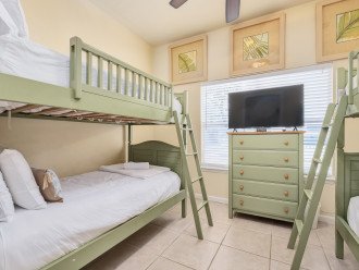 Kids bed room with Bunk Beds and brand new Roku TV for entertainment! #Destin #MiramarBeach #BeachHouse#PrivatePool