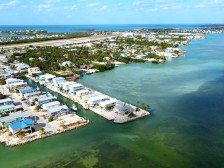Paradise Found! Beautiful Oceanfront Property 1 hour from Key West