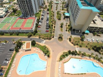 Large pool complex