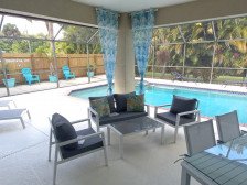 Villa Tropical with Big Pool / Spa and spacious covered lanai and garden