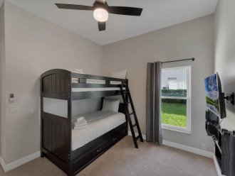twin over twin bunk bed + trundle