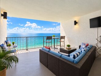 Seasational Escape! Amazing Beachfront Condo/Covered Balcony, BEACH SER, Pool