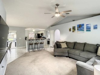 Family room with Tv and breakfast nook