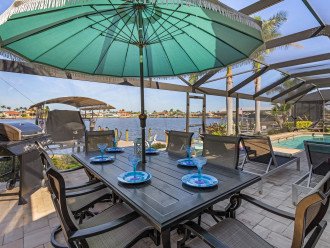 Modern, Luxurious, Waterfront home with Heated Pool - Villa Dock Holiday #42