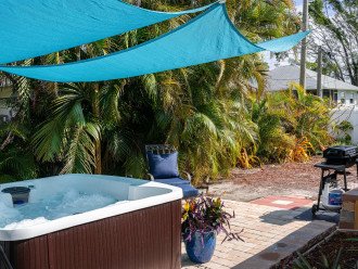 SOUTH VENICE - Charming & cozy with Hot Tub - Lemon Bay Bungalow - Roelens #49