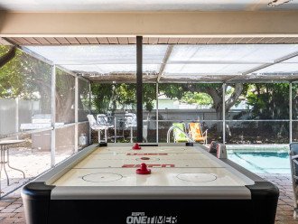 Spacious Pool, Air hockey, close to attractions - Villa Harmony - Roelens #40