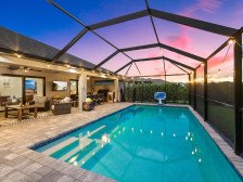 Family Oasis - Game Room- Heated Pool - Outdoor Kitchen - Fire Pit