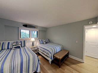 Guest Bedroom - Full Beds (2)