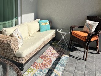 lanai sofa and extra table chairs