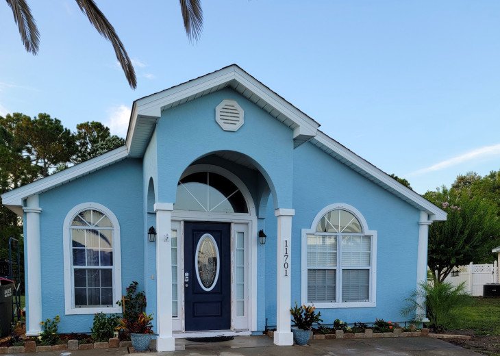 Beautiful 3/2 home 5 minutes from the beach! Available now! #1