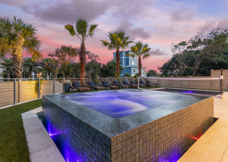Carousel | BRAND NEW Beach View Mansion | Gym | Pool & Hot Tub #1