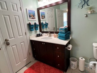 Master bathroom, towels and starter toiletries provided.