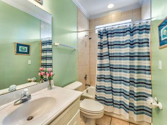 Private Pool, Pet-friendly, less than 5 minute walk to beach! #32